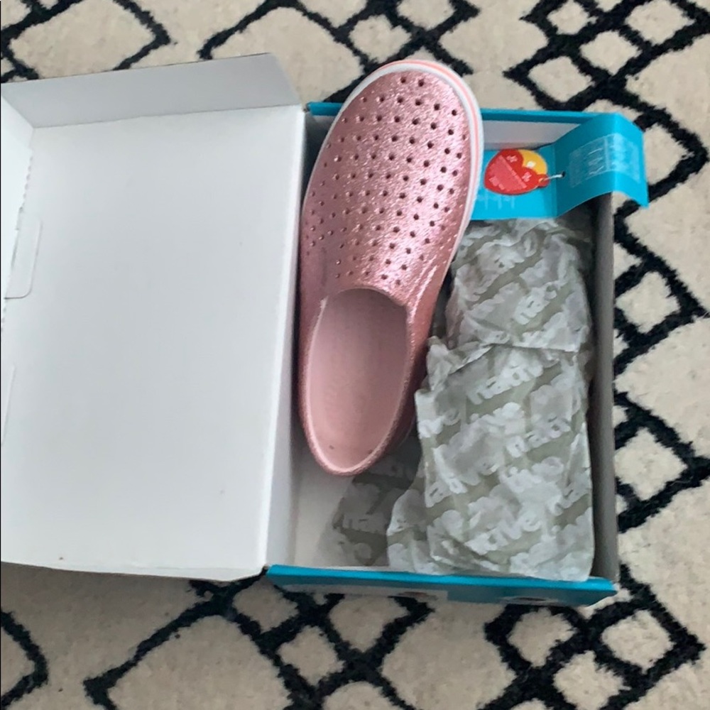 Native Glitter Shoes